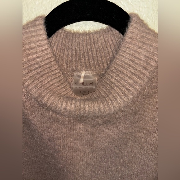 Gently use excellent condition very soft xs - Picture 2 of 5